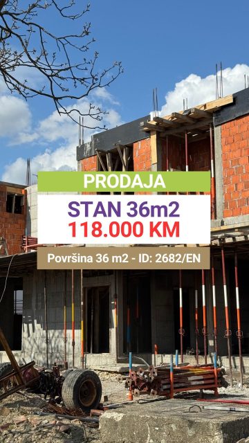 Na prodaju stanovi u novom stambenom objektu u fazi izgradnje, spratnosti Pr + 3 sprata + penthouse.

Ovaj moderan objekat projektovan je prema savremenim standardima gradnje, nudeći funkcionalne rasporede i visok kvalitet završnih materijala. Različite kvadrature stanova omogućavaju izbor idealne nekretnine kako za život, tako i za investiciju, uz dodatnu pogodnost lifta i kvalitetne opreme koja garantuje dugoročan komfor.

Dostupne kvadrature i cijene:
✔ Prizemlje – 37,30m² (jednoiposoban) – 111.900 KM,
✔ I sprat – 39,50m² (jednoiposoban) – 118.500 KM,
✔ I sprat – 67,70m² (dvoiposoban) – 203.100 KM,
✔ II sprat – 45,50m² (dvoiposoban) – 136.500 KM,
✔ III sprat – 36,00m² (jednoiposoban) – 108.000 KM,
✔ III sprat – 39,50m² (jednoiposoban) – 118.500 KM,
✔ Penthouse – 39,50m² (jednoiposoban) – 118.500 KM.

Dodatne pogodnosti:
✅ Zgrada sa liftom,
✅ PVC stolarija sa roletnama,
✅ Sigurnosna ulazna vrata,
✅ Podno etažno grijanje,
✅ Kvalitetni podovi, keramika i sanitarije,
✅ Savremena gradnja sa visokim standardima,
✅ Odlična prilika za investiciju ili kupovinu stana po izboru kvadrature.🏢🔑

🔑 Broj nekretnine / ID: 2682/EN
🚫 Sve naše usluge za kupce su besplatne!

📱 Kontakt: 
066/900-222 i 066/900-333
🌐 www.emporium-nekretnine.com

📍 Posjetite nas: 
Agencija za poslovanje nekretninama
Ive Andrića br. 11, 76100 Brčko distrikt, BiH

📷 Pogledajte fotografije i rezervišite svoj termin za razgledanje!

✨ Mjesto gdje budućnost nije briga. Samo uživanje. 🏡💫

#emporiumnekretnine #brčko #kupovinanekretnina