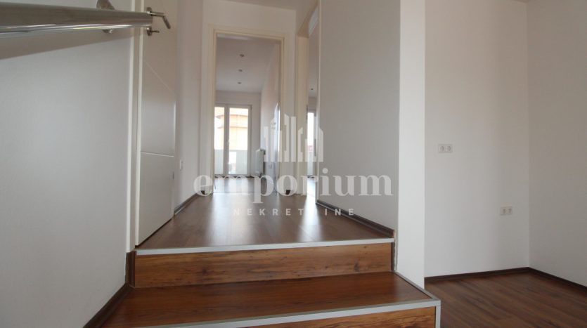 Trosoban stan u centru grada, 92m2 ID:1766a/EN