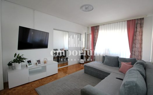 Trosoban stan u centru grada, 85m2 ID:2339/BN