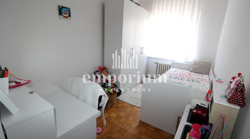 Trosoban stan u centru grada, 85m2 ID:2339/BN