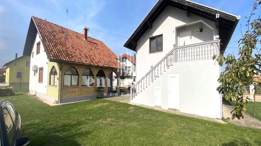 Kuća površine 105m2, na placu 682m2 ID:1884/BN