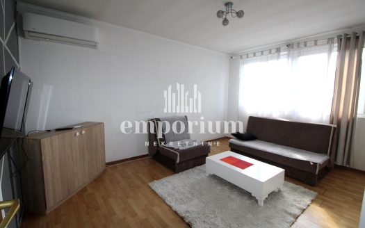 Trosoban stan površine 62m2 na II spratu ID:2368/EN