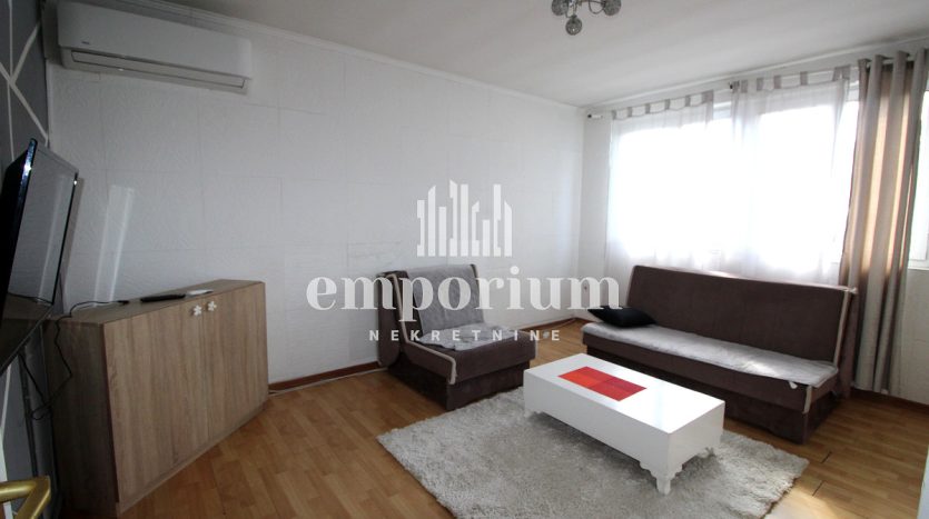 Trosoban stan površine 62m2 na II spratu ID:2368/EN