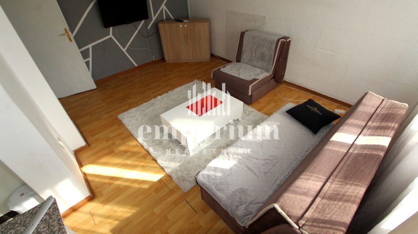 Trosoban stan površine 62m2 na II spratu ID:2368/EN