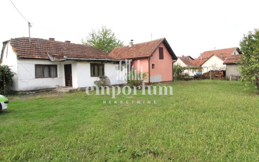 Dvije prizemne kuće na parceli od 597m2 ID:2372/EN