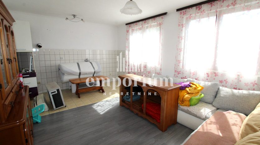 Kuća spratnosti Pr+Pot na parceli 290m2 ID:2376/BN