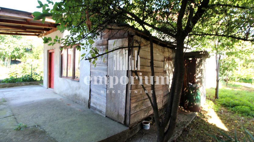 Kuća spratnosti Pr+Pot na parceli 290m2 ID:2376/BN