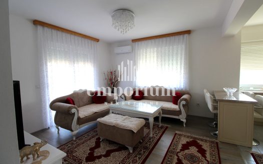 Opremljen dvoiposoban stan za prodaju, 62m2 ID:2387/EN