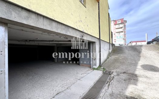 Garaža kapaciteta za dva vozila ID:2233/EN