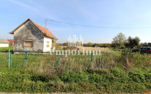 Devastirana kuća na parceli od 2300m2 ID:2390/EN Prodaja kuća Brčko