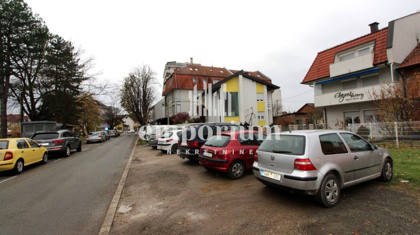 Dvije garaže u naselju Kolobara ID:2401/EN - Prodaja Garaža Brčko