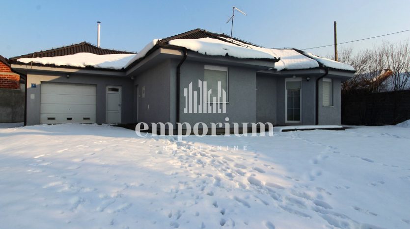 Prodaja namještene prizemnice, na parceli 488m2 ID:2413/BN - Prodaja kuća Brčko Agencija Emporium Nekretnine