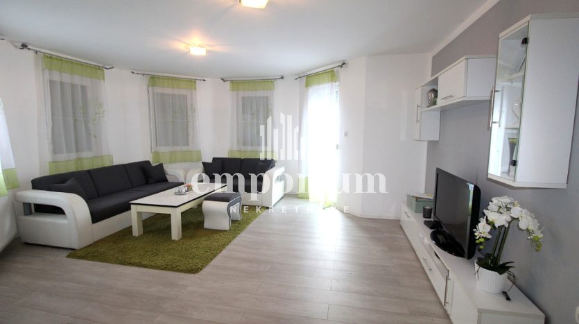 Prodaja namještene prizemnice, na parceli 488m2 ID:2413/BN - Prodaja kuća Brčko Agencija Emporium Nekretnine