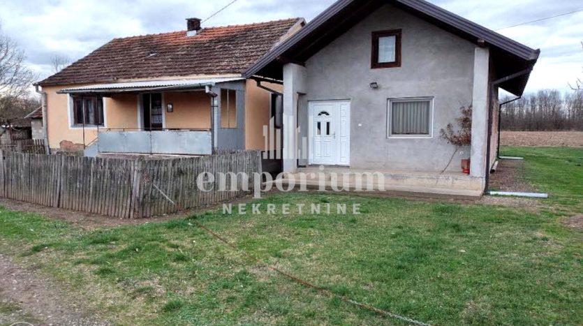 Namještena prizemna kuća ID:2438/EN - Prodaja kuća Brčko