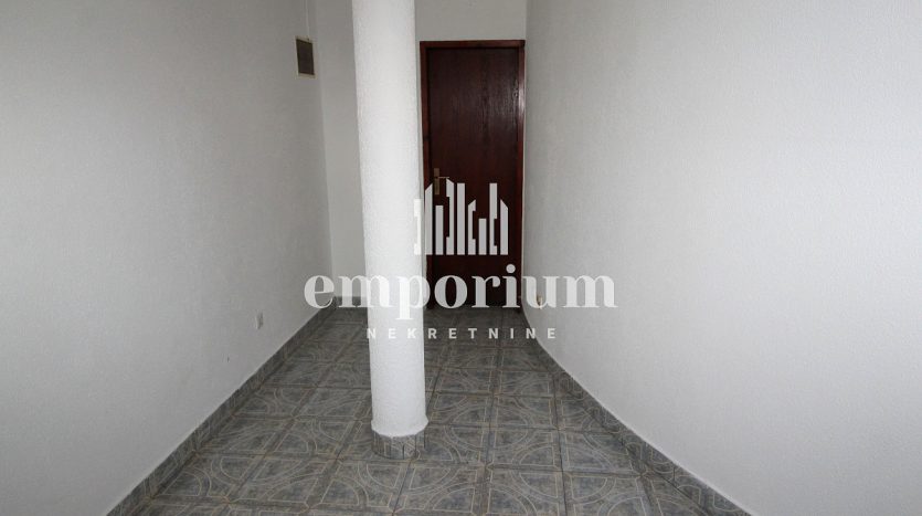 Poslovni prostor, 26m2 ID:2440/EN - Prodaja lokala Brčko