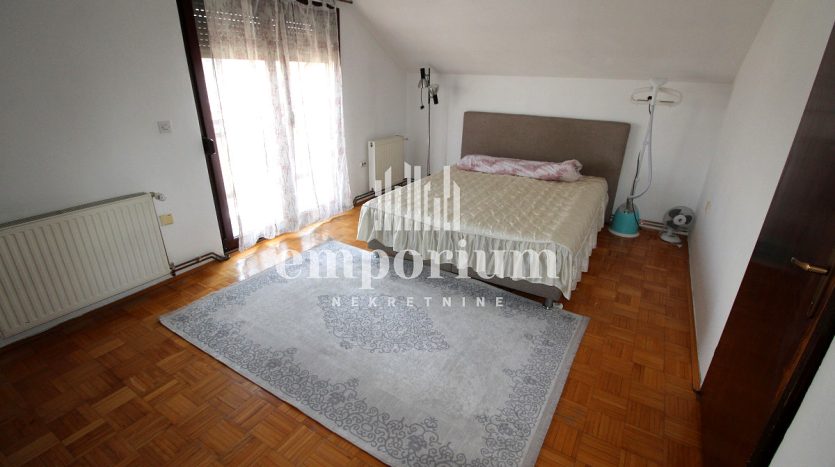 Namještena etažna kuća ID:2467/EN - Prodaja kuća Brčko