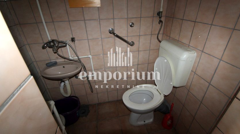 Namještena etažna kuća ID:2467/EN - Prodaja kuća Brčko